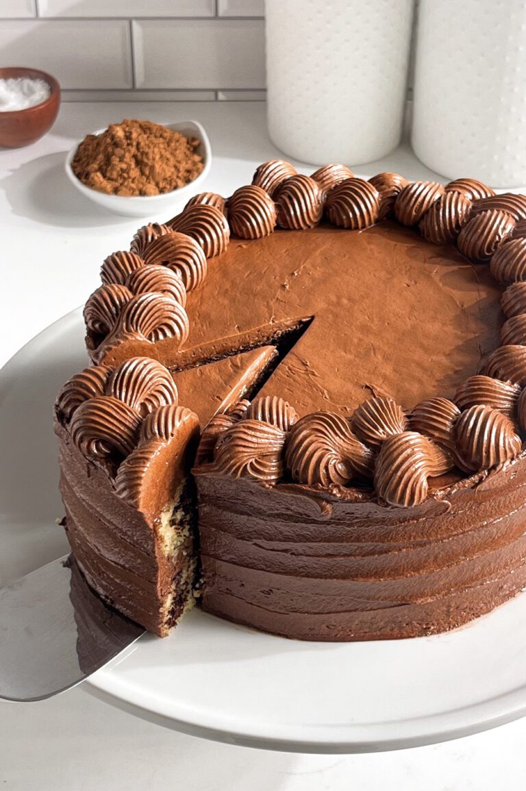 Vanilla and Chocolate Marble Cake - PastrybySaloni