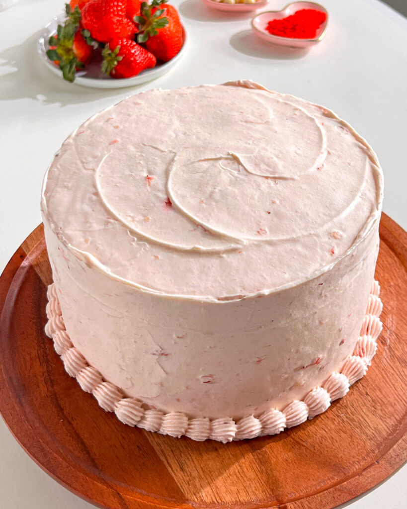 How to add strawberry filling to a chocolate cake