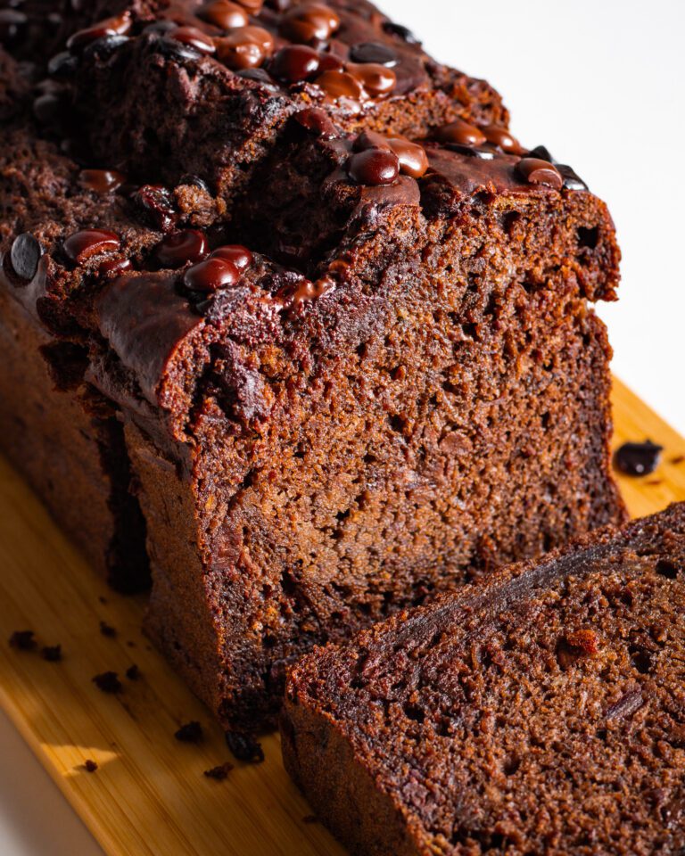 easy eggless chocolate banana loaf cake